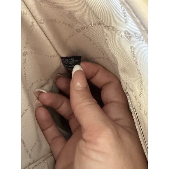 MICHAEL KORS Jet Set Travel Medium Oyster Tote Bag 38T8XTVT2A Patent Leather - Picture 6 of 16